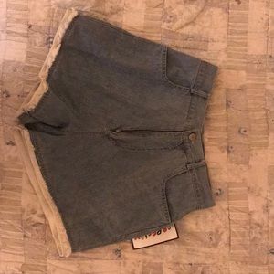 Vintage high waisted jean shorts